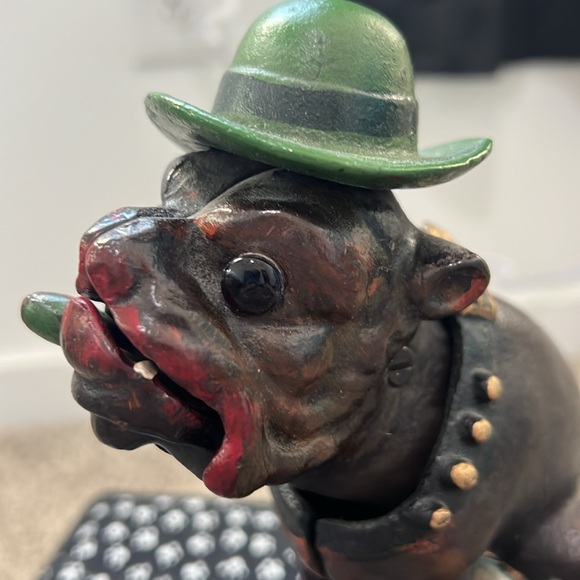 Vintage Cast Iron Book Of Knowledge, Reproduction ‘Ole Puffer' Bulldog Bank. - Picture 9 of 11